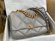 Chanel 19 flap gray bag 30cm - 4