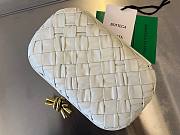 Bottega Veneta White Knot Foulard Intrecciato Clutch - 6