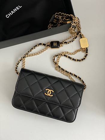 Chanel 22B woc logo gold chain bag