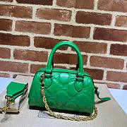 Gucci GG Matelassé leather small duffle green bag - 3