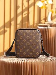 Louis Vuitton Christopher Monogram Wallet  - 3