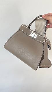 Fendi Peekaboo Iconic mini grey leather bag  - 4