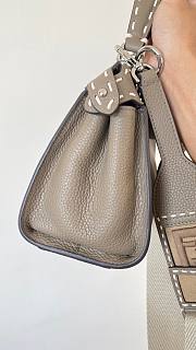 Fendi Peekaboo Iconic mini grey leather bag  - 6