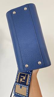 Fendi Peekaboo Iconic mini blue leather bag - 4