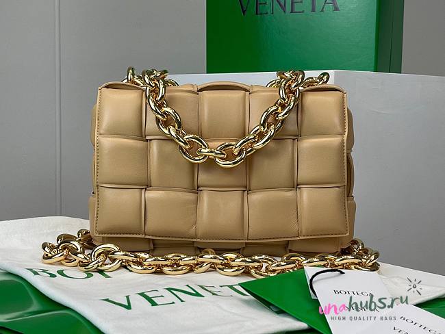 Bottega Veneta The Chain Cassette Beige Bag - 1