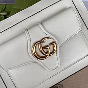 GUCCI Small GG Dahlia White Shoulder Bag - 2