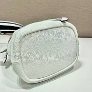 Prada white leather bucket bag - 6