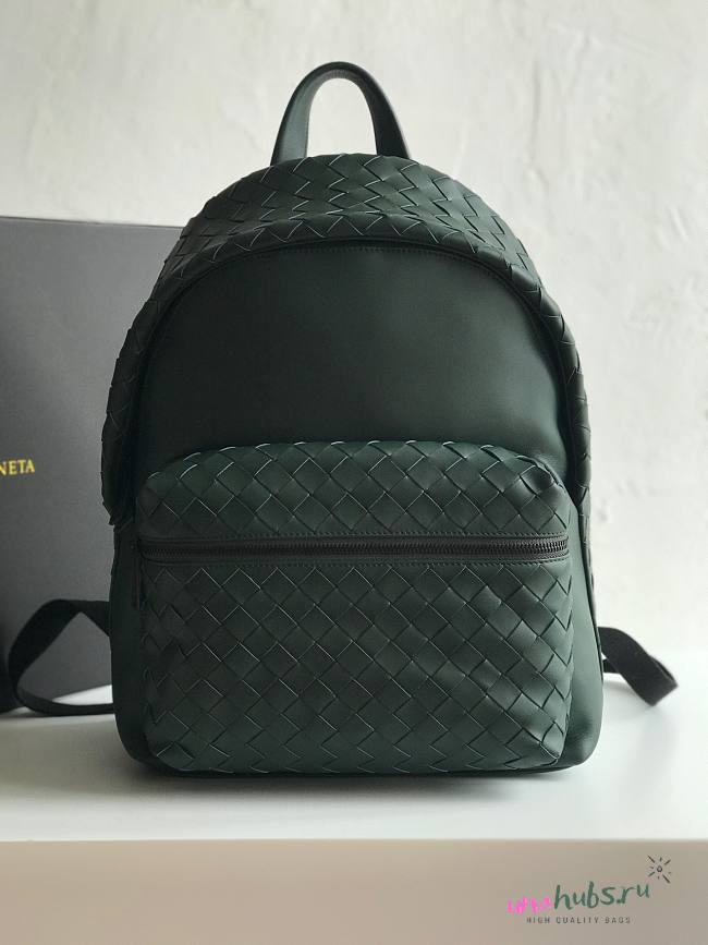 Bottega Veneta green leather backpack - 1