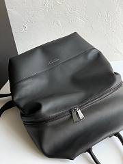 BOTTEGA VENETA black solf leather backpack - 2