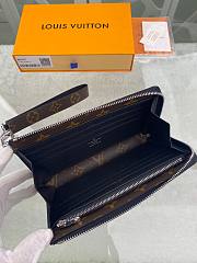 Louis Vuitton Zippy Dragonne wallet  - 4