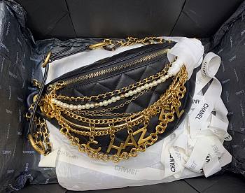Chanel 2019 black leather chain waist bag