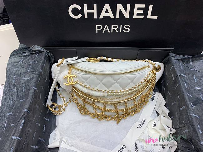 Chanel 2019 white leather chain waist bag - 1