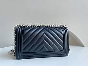 Chanel Medium Chevron Black Lampskin Boy Bag 25cm - 2