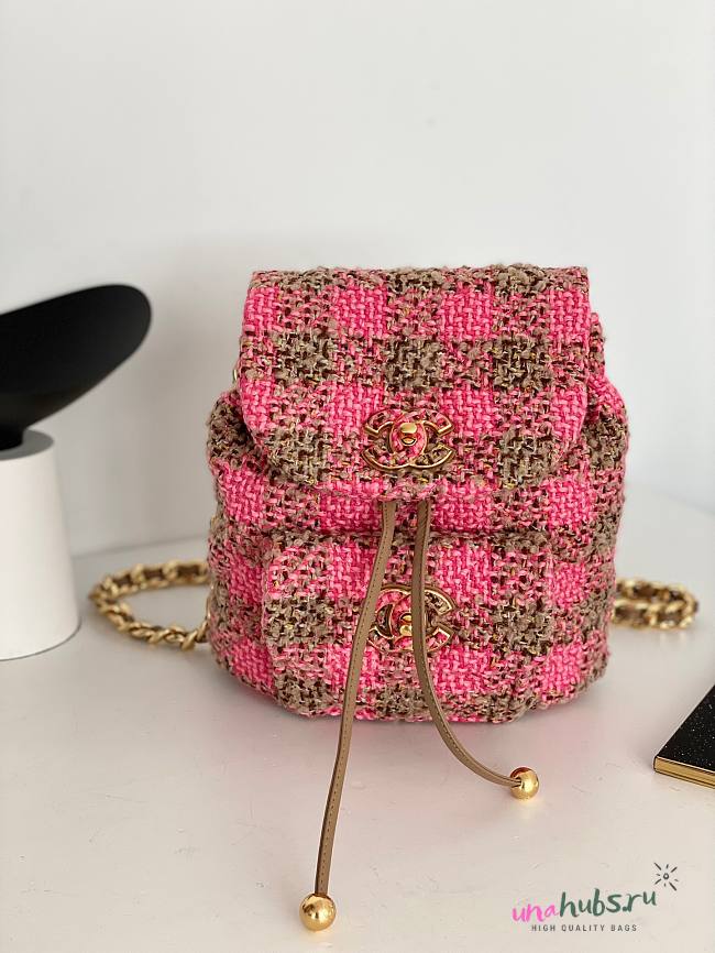 Chanel pink tweed bag - 1