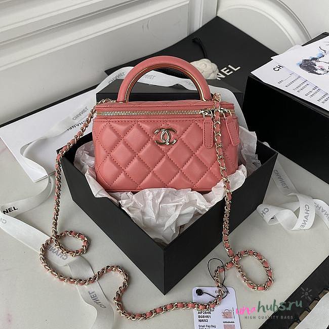 Chanel CC vanity pink leather handle bag  - 1