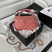 Chanel CC vanity pink leather handle bag  - 1