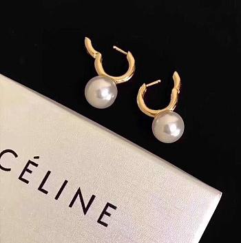 Celine pearl earings 