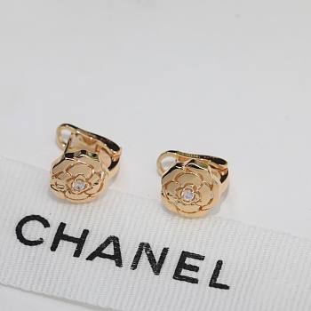 Chanel rose ( gold/ silver/ rose gold) earings