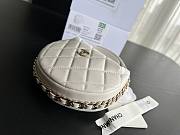 Chanel white lambskin pouch  - 4