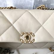 Chanel gold flap cream bag 19 medium size - 2