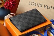 Louis Vuitton passport holder  - 6