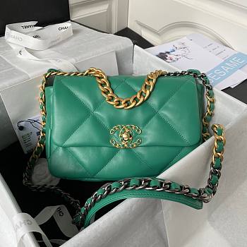 Chanel 19 flap green gold hardware bag 26cm