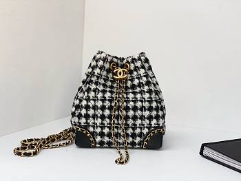 Chanel bucket caftskin tweed gold hardware bag