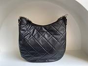 Chanel 22p hobo black lambskin gold hardware bag - 5