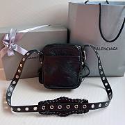 Balenciaga Le Cagole leather crossbody bag - 4