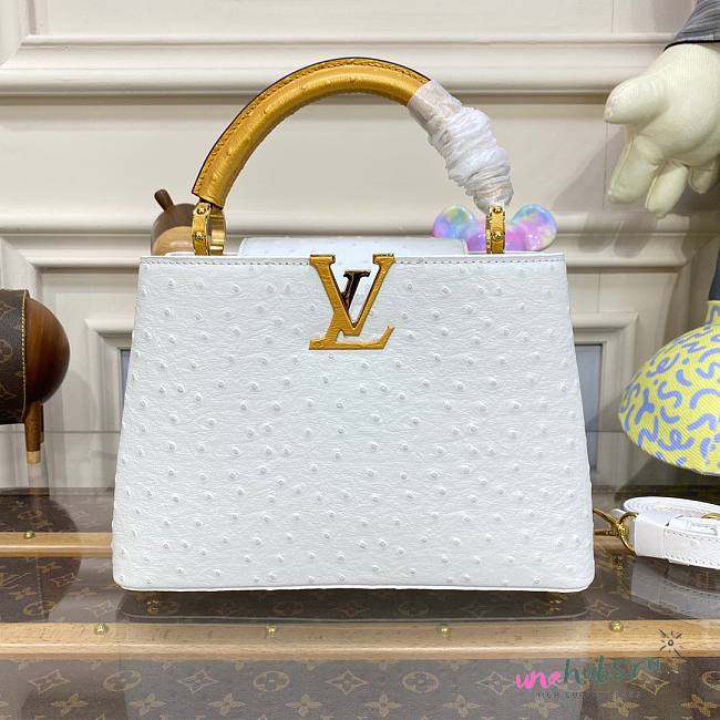 Louis Vuitton Capucines White Ostrich leather bag - 1