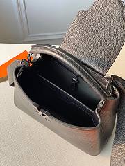 Louis Vuitton Capucines all black PM bag - 4