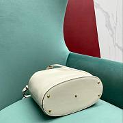 Gucci GG Diana Small Bucket White Leather Bag - 2