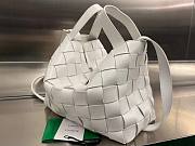 Bottega Veneta White Bowling Cassette bag - 5