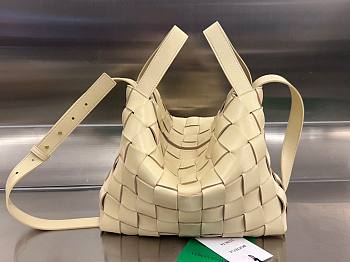 Bottega Veneta Beige Bowling Cassette bag