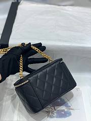 Chanel 22B mini vanity black lambskin pearl strap bag - 3