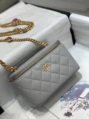 Chanel 22B mini vanity lambskin pearl strap bag - 5