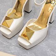 Valentino One Stud white patent leather platform heels  - 4