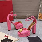 Valentino One Stud pink patent leather platform heels - 4