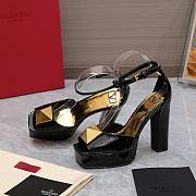 Valentino One Stud black patent leather platform heels - 6