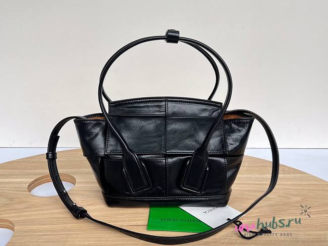 Bottega Veneta Arco Mini Black Tote Bag - 1