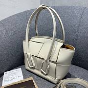 Bottega Veneta Arco Mini White Leather Tote Bag - 2