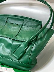 Bottega Veneta Arco Slouchy Green Leather Small 48 Bag - 3