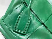 Bottega Veneta Arco Slouchy Green Leather Small 48 Bag - 2