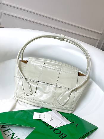 Bottega Veneta Arco Slouchy White Leather Small 48 Bag