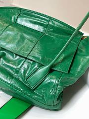 Bottega Veneta Arco Slouchy Green Leather Maxi 56 Bag - 3