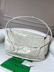 Bottega Veneta Arco Slouchy White Leather Maxi 58 Bag - 4