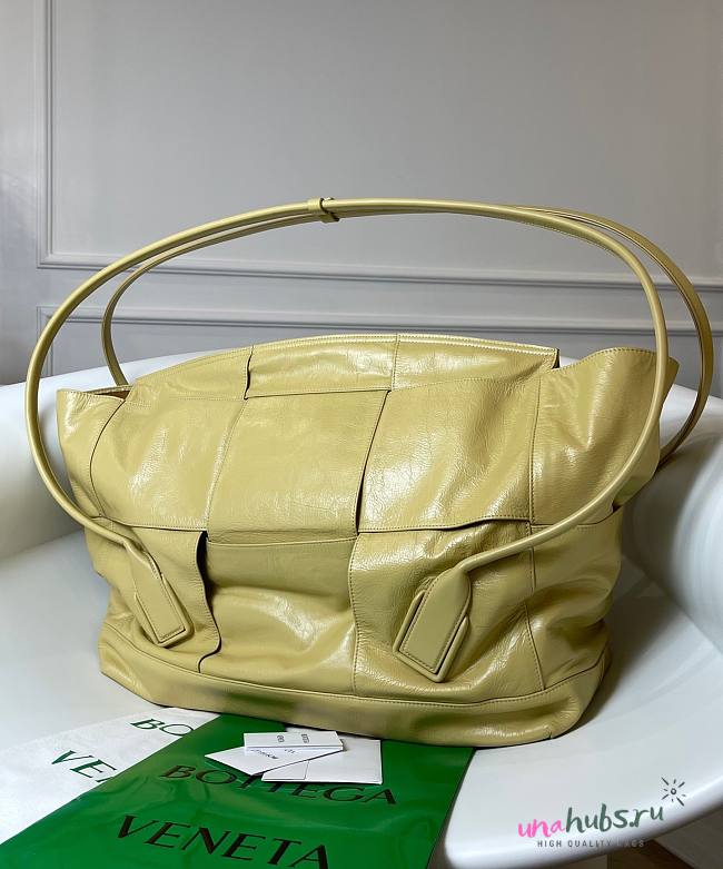 Bottega Veneta Arco Slouchy Light Yellow Leather Maxi 56 Bag - 1