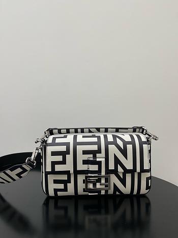 Fendi Fendigraphy Baguette Medium leather bag