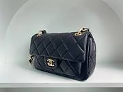 Chanel 21K CF classic black lambskin gold hardware bag  - 6