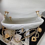 Chanel heart chain white lambskin bag - 4